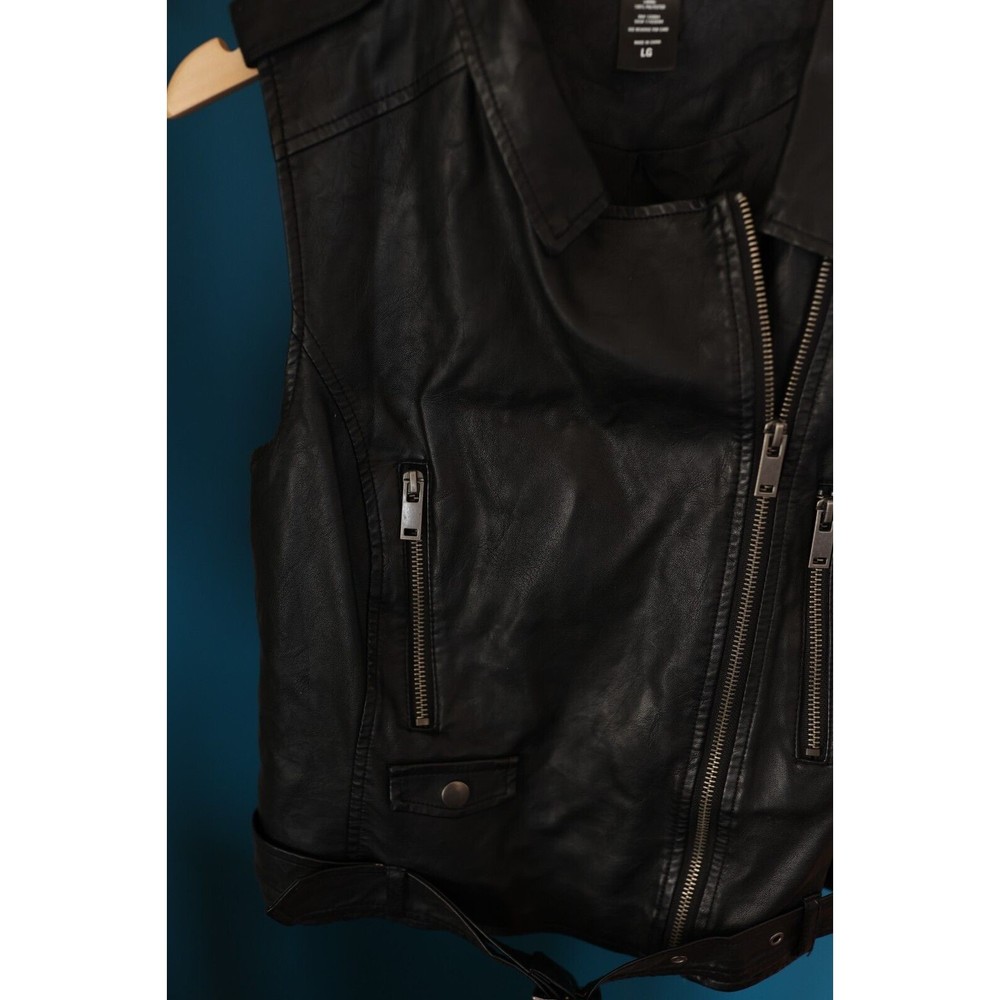 Hot Topic Black Moto Vest L Faux Leather Asymmetrical Bad Kitty back Patch - Picture 6 of 11